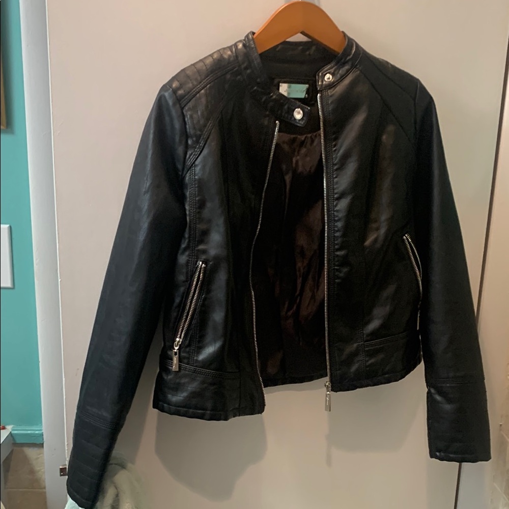 Jou Jou Black Bomber Jacket with Modern Design.     Sm